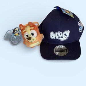 Berkshire Fashion Navy Cap with Bluey Logo and Characters & Bingo Backpack Clip